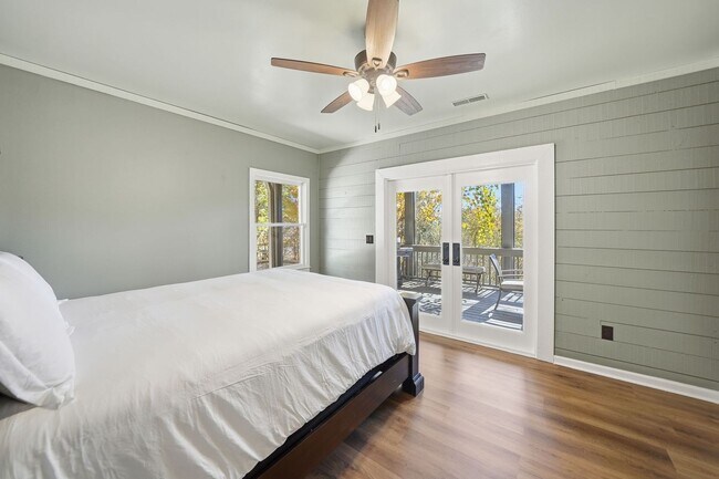 Building Photo - FULLY FURNISHED! Magnificent Panoramic Views!!