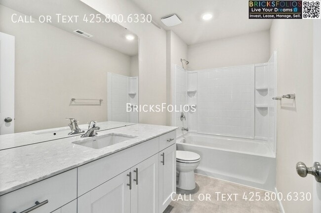 Building Photo - 1342 SW Pendleton Way