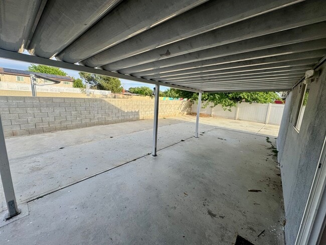 Building Photo - Beautiful 4 bedroom in West Lancaster