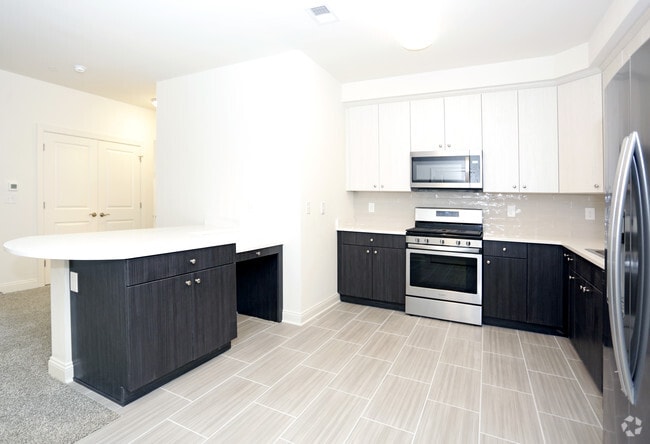 Kitchen - Montage at Hamilton