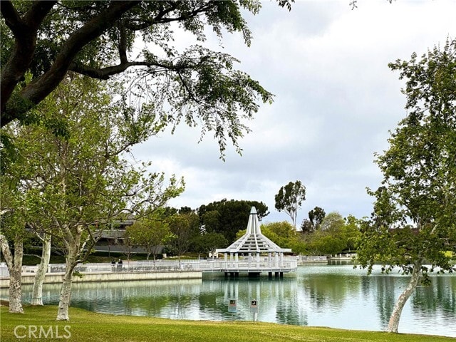 Building Photo - 3 Rushingwind