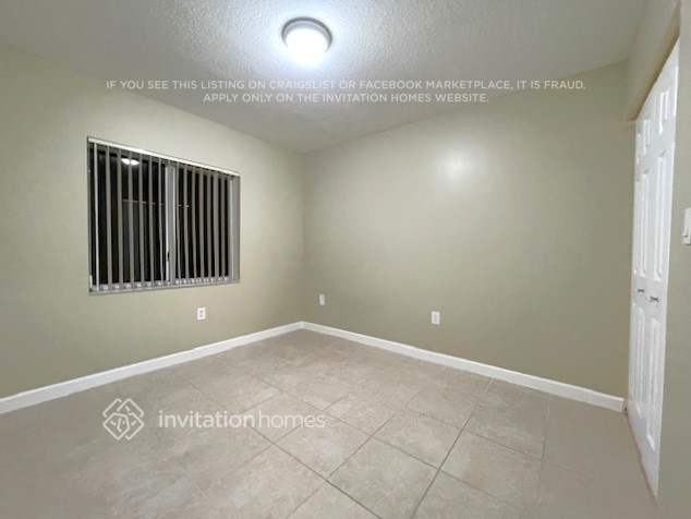 Building Photo - 13606 SW 119th Ave