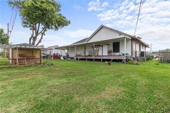 Building Photo - 1528 Schnell Dr