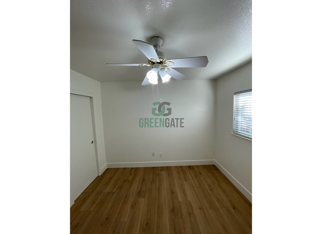 Building Photo - NOW AVAILABLE! Beautiful 3 Bedroom, 2 Bathroom Home Located in Ripon, CA