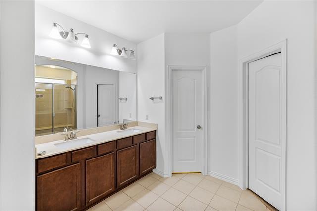 Building Photo - 14152 Santa Ann St