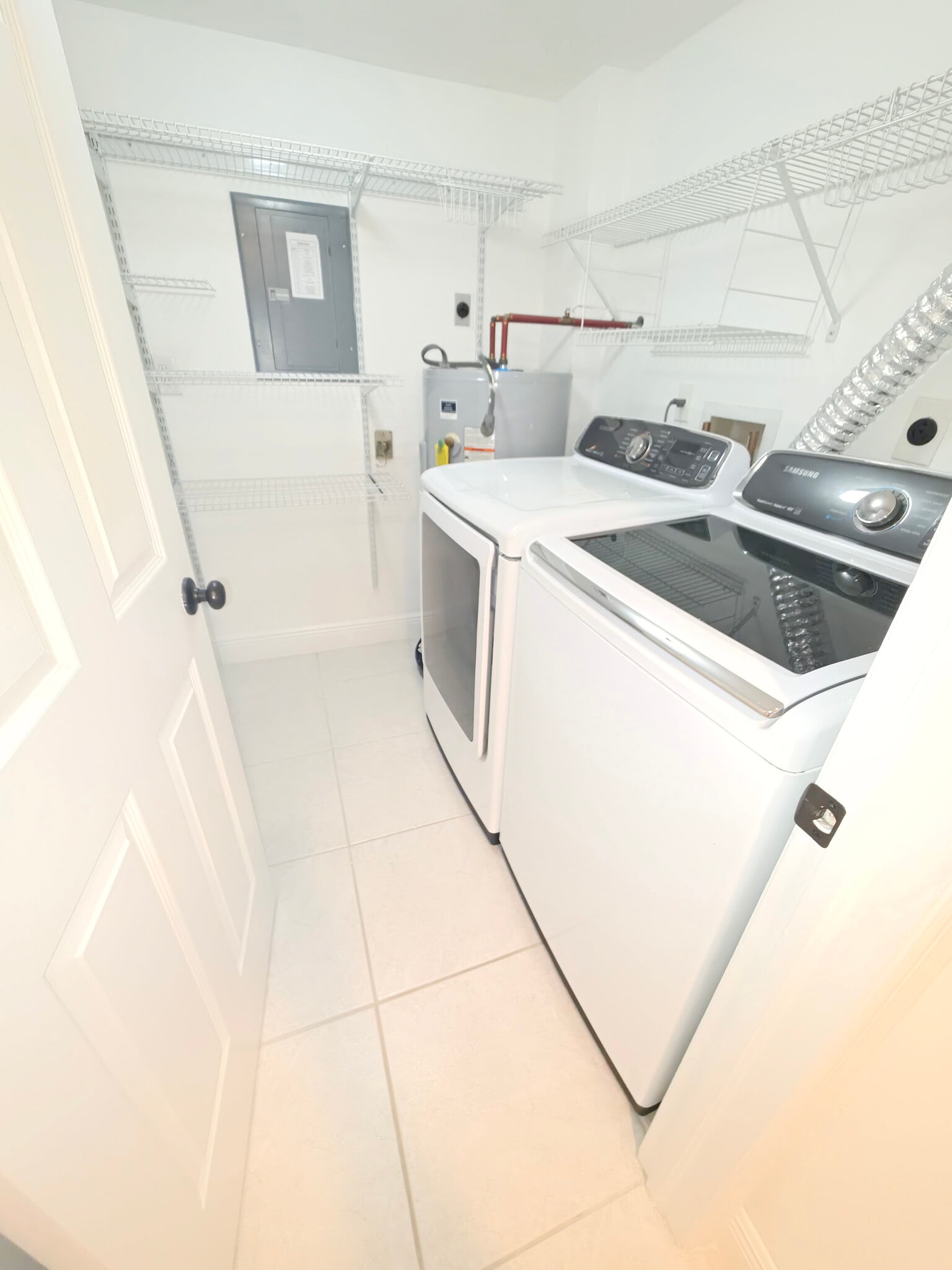 Laundry room - 154 Cypress Way E