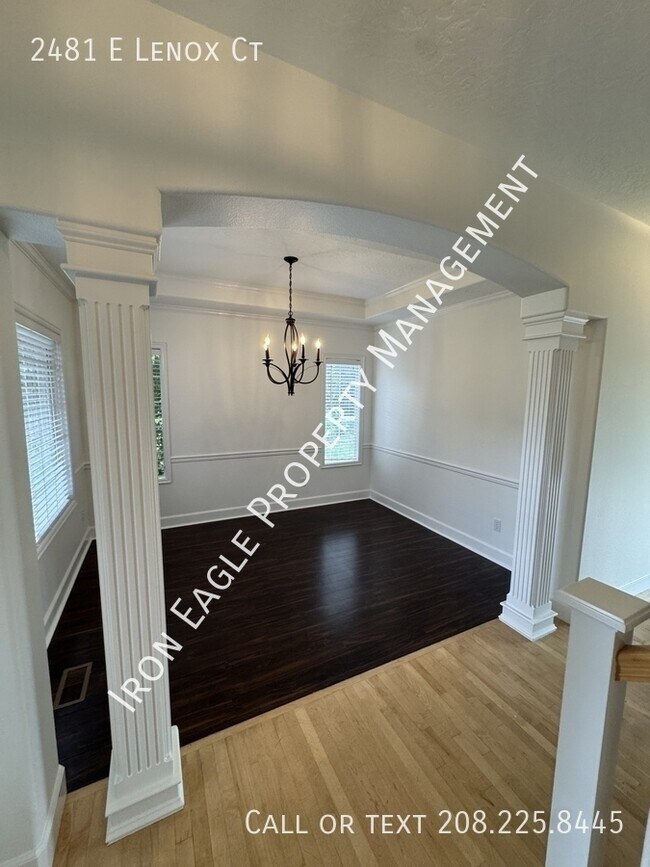 Building Photo - 2481 E Lenox Ct