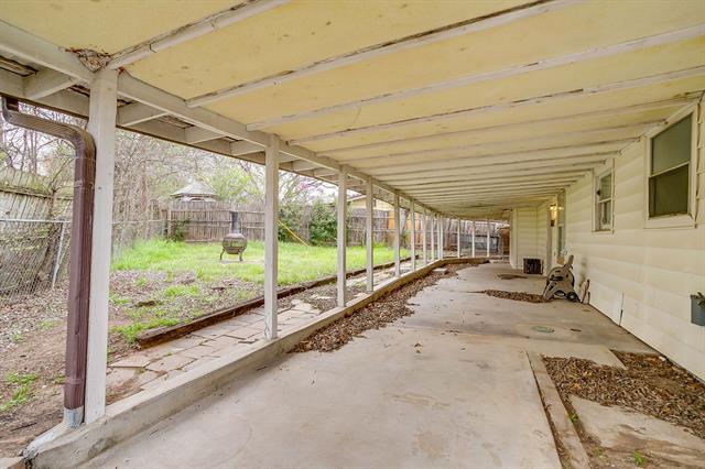 Building Photo - 109 NE Cindy Ln