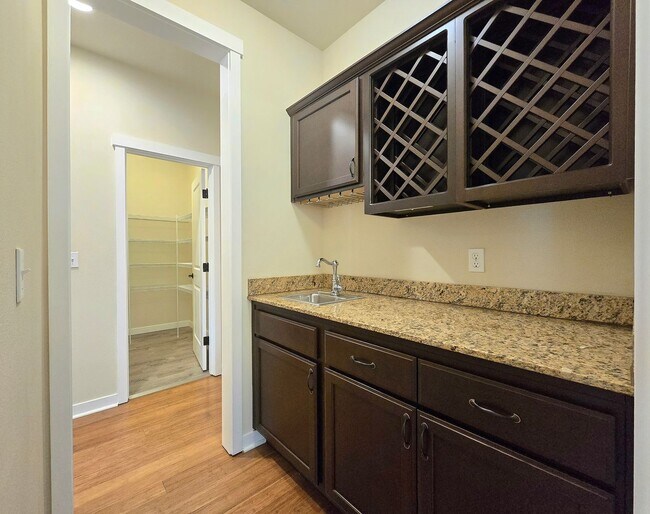 Building Photo - 4 Bedroom Home in Lake Stevens Now Available!