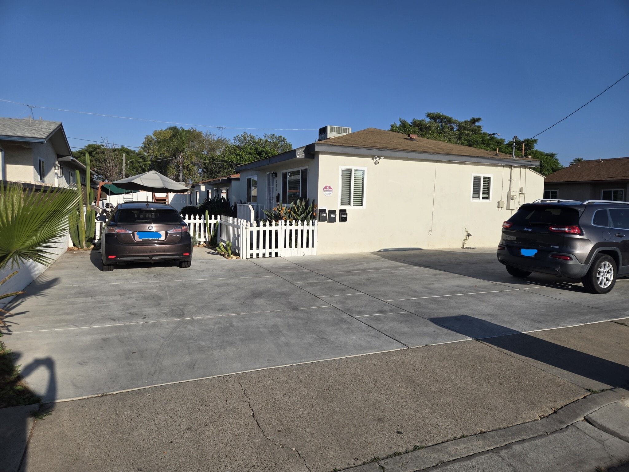 Building Photo - 229 S 36th St