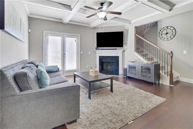 Building Photo - 5084 Whiteoak Terrace SE