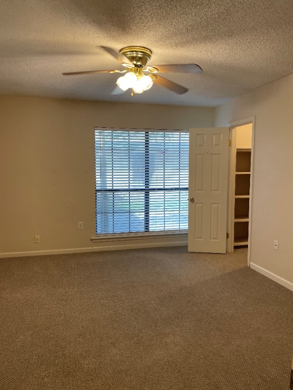 Building Photo - 1543 Sharlo Ave