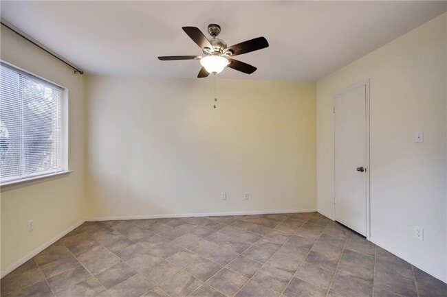 Building Photo - 8210 Bent Tree Rd