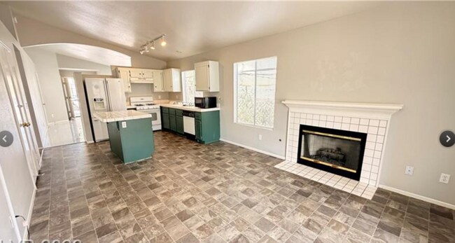 Building Photo - 7220 Paradise Bay Dr