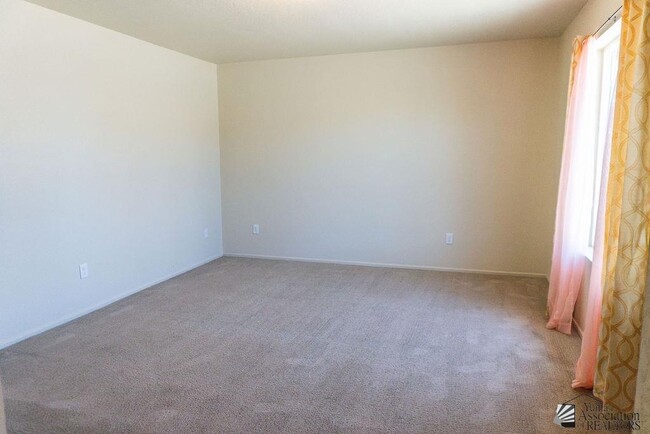 Building Photo - 4319 S Desert Willow Wy