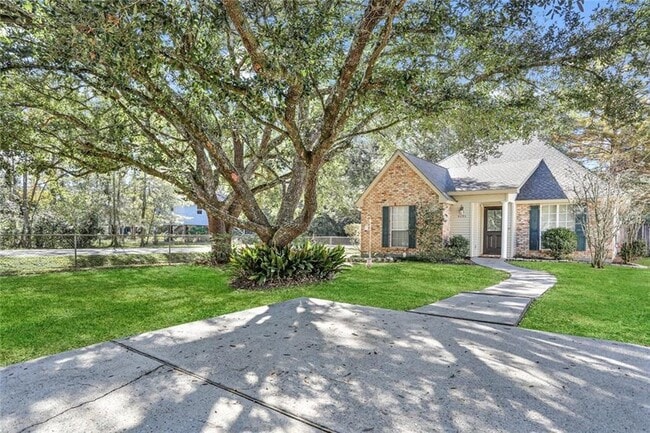 Building Photo - 4291 Poplar Dr