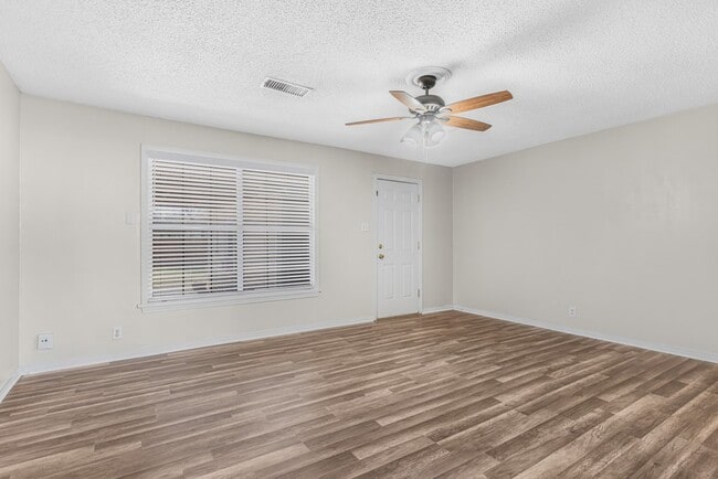 Building Photo - 1405 W Tennessee Ave