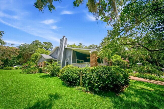 Building Photo - 1402 Sturbridge Pl