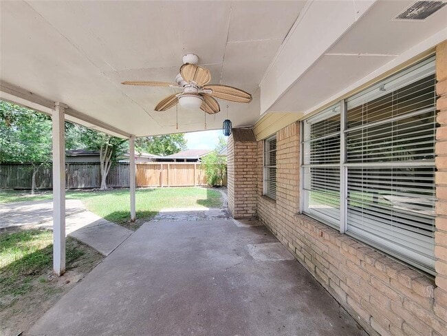 Building Photo - 16614 Cairnway Dr
