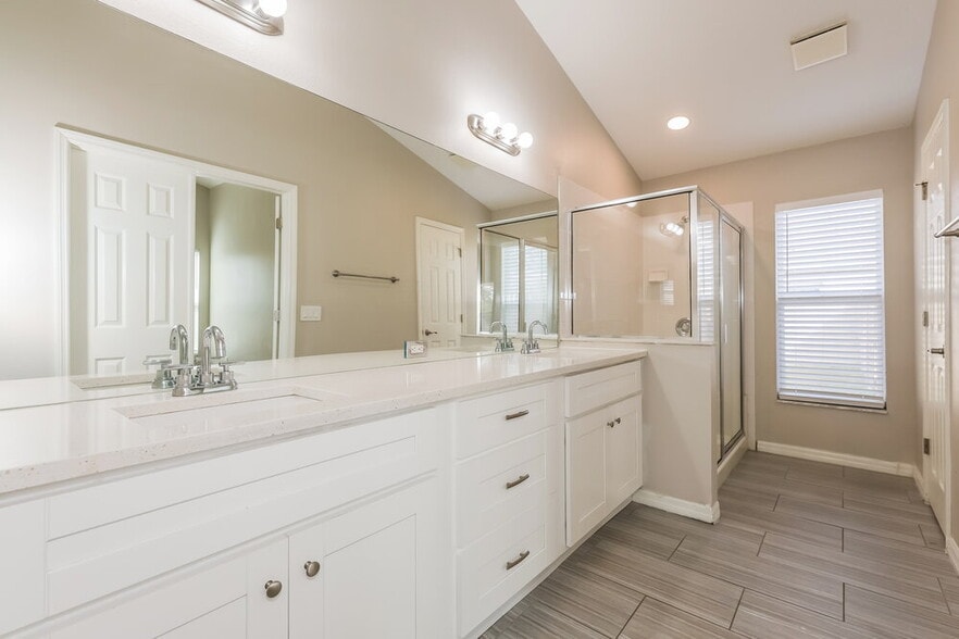 Building Photo - 29006 Old Marsh End