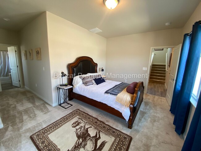Building Photo - Nicely Furnished Townhome in Indian Hills