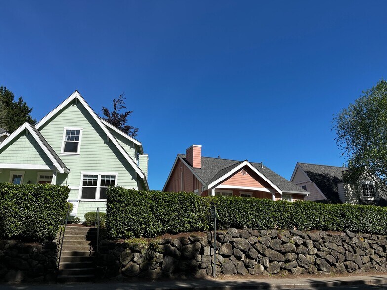 Building Photo - 19445 1st Ave NE