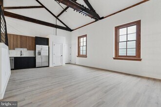 Building Photo - 808 N 3rd St