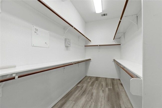 Building Photo - 925 Cavalry Ride Trail
