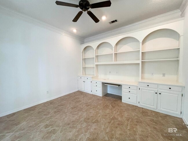 Building Photo - 30442 Middle Creek Cir