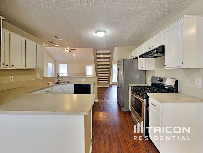 Building Photo - 1717 Wild Willow Trail