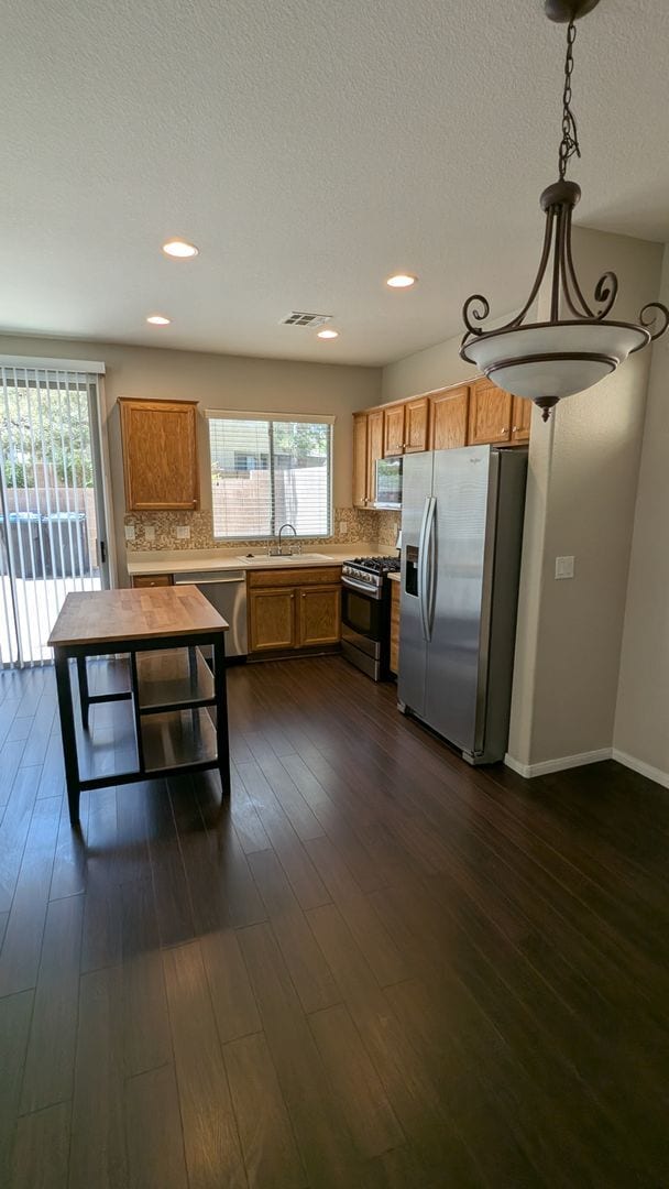 Building Photo - Northwest 3bdrm Home