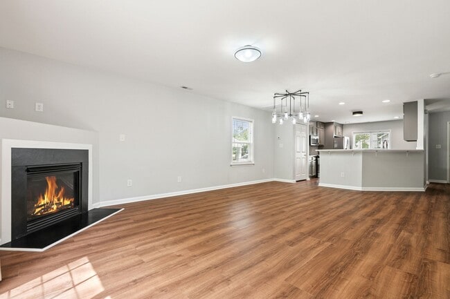Building Photo - 3 bedroom townhome in Brier Creek- Availab...