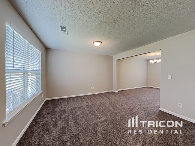 Building Photo - 1115 St Phillips Ct