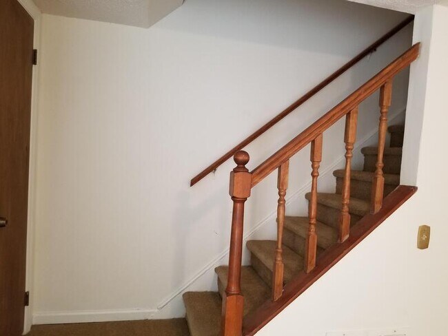 Building Photo - 6399 Baker Ct