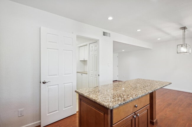 Building Photo - 5111 N 83rd St