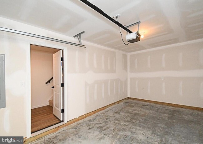 Building Photo - 114 Kuechler Ct