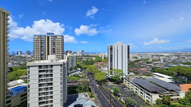Building Photo - 2101 Nuuanu Ave