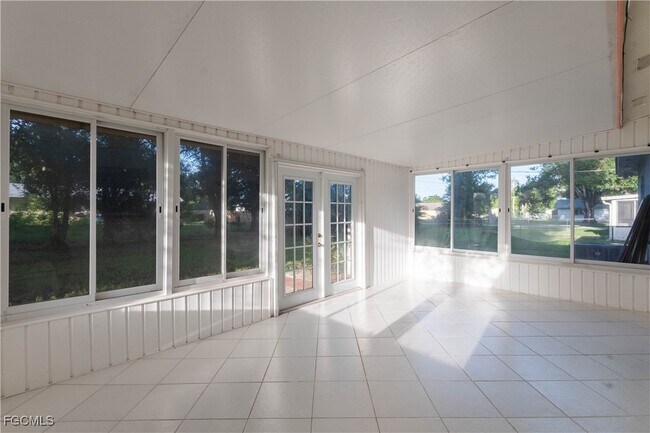 Building Photo - 2330 Caladium Rd