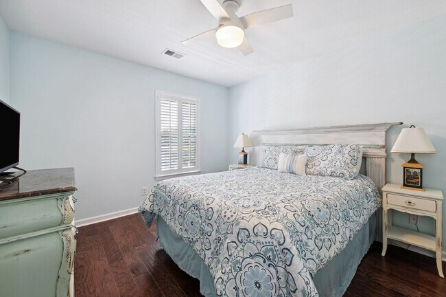 Building Photo - 1071 Blue Stem Dr