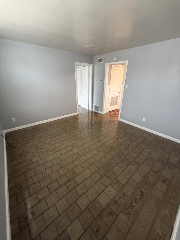 Building Photo - 310 Vine Ave