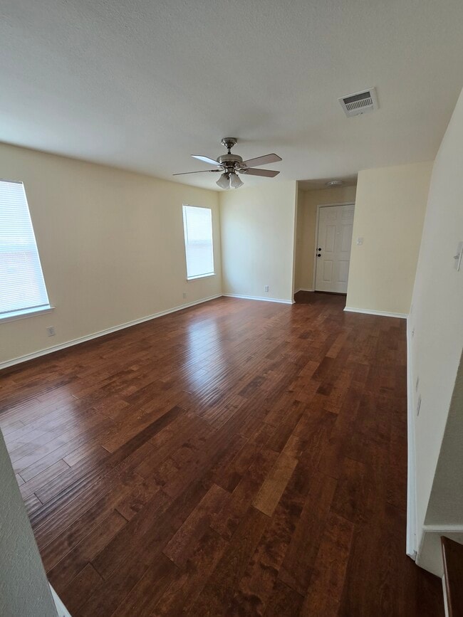 Building Photo - 8926 Trumpet Cir