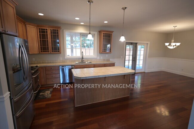 Building Photo - Beautiful 3 bed 2 bath home in Sequim