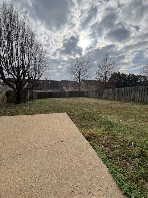 Back Yard with Patio - 1712 Stone Hollow Ct