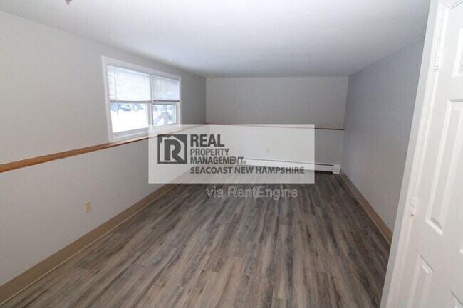 Building Photo - 28 Ivy Ln