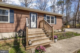 Building Photo - 13410 Wilderness Park Dr