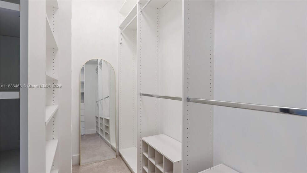 Building Photo - 6611 NW 105th Pl