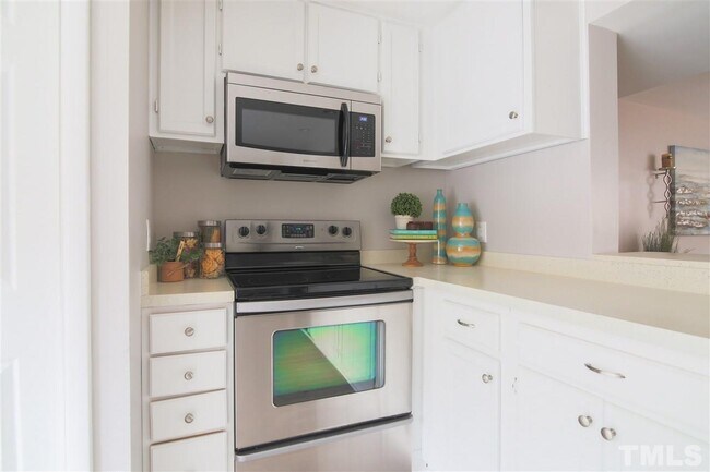 Building Photo - 7705 Sandra Ln