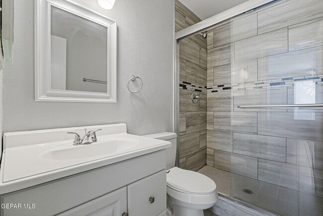 Building Photo - 3911 Quasar Ct