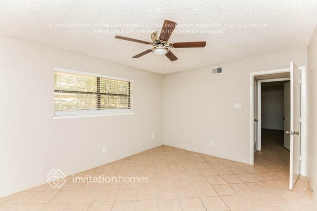 Building Photo - 101 Roselawn Dr