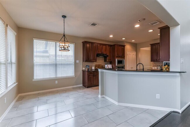 Building Photo - 3303 Aspenbrook Ct